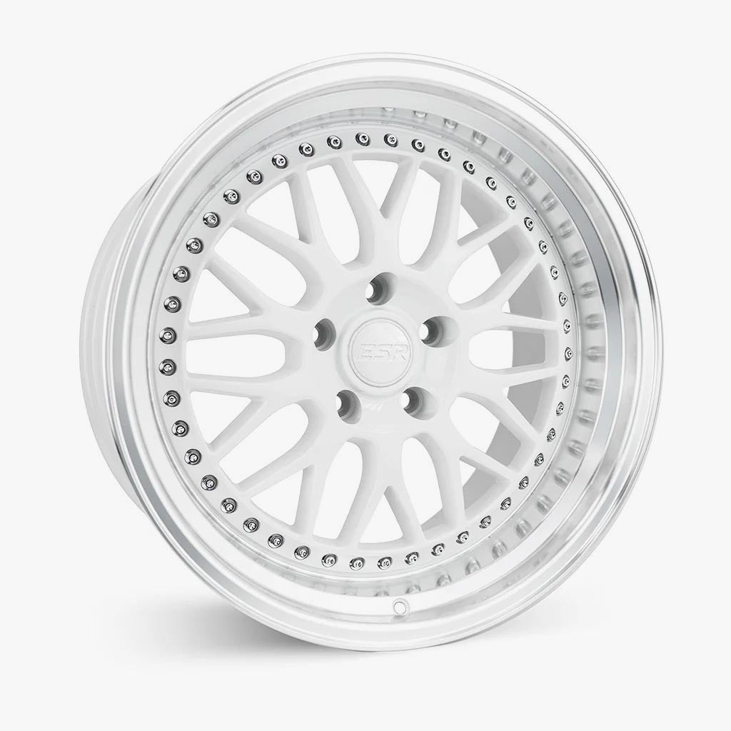 ESR SR01 18x9.5 5x114.3 Custom Drill ET35 Gloss White Machined Lip - A Stunning Wheel Upgrade!